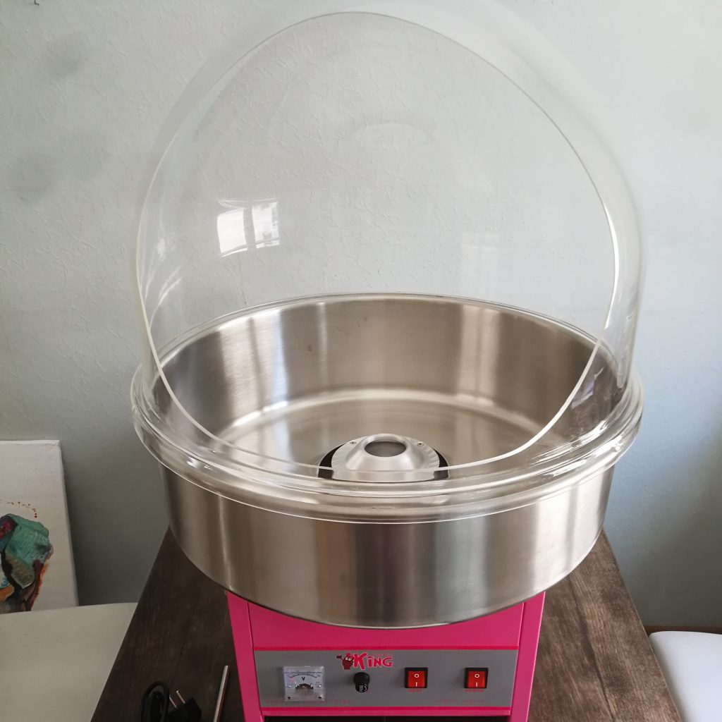 kleine Zuckerwattemaschine pink und macht jede Menge Spaß